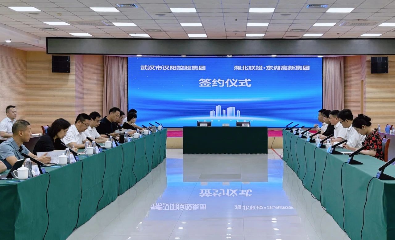 ▲座谈交流现场.jpg